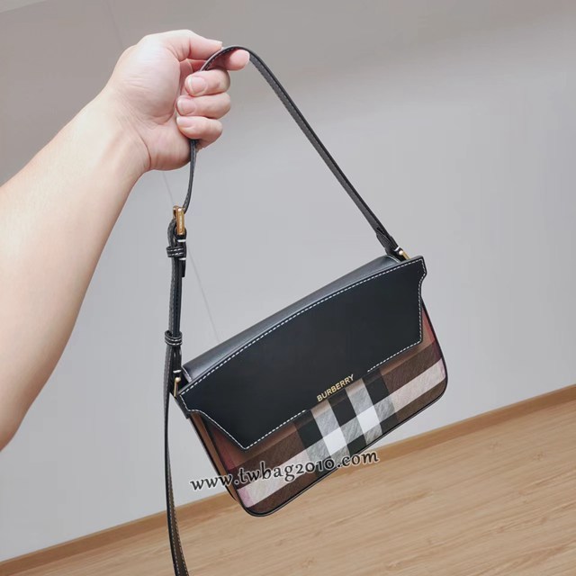Burberry專門店新款女士肩背包 巴寶莉23秋冬款大號格紋腋下包 yxb1306